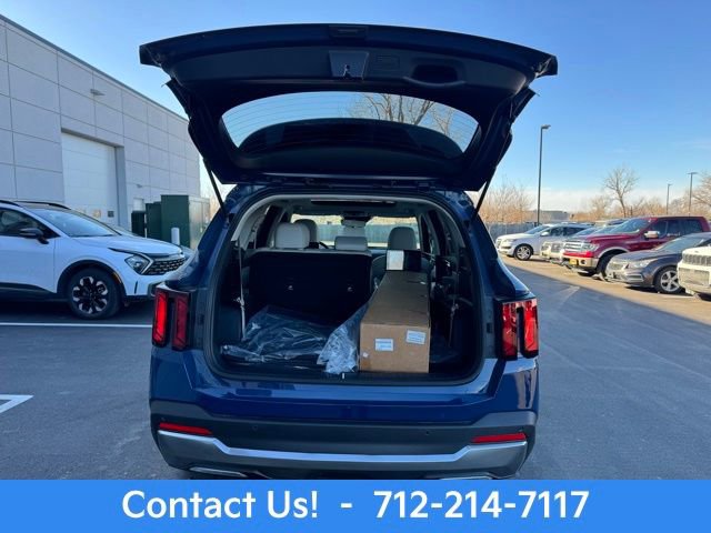 New 2025 Kia Sorento S w/ Panoramic Sunroof Package image 11