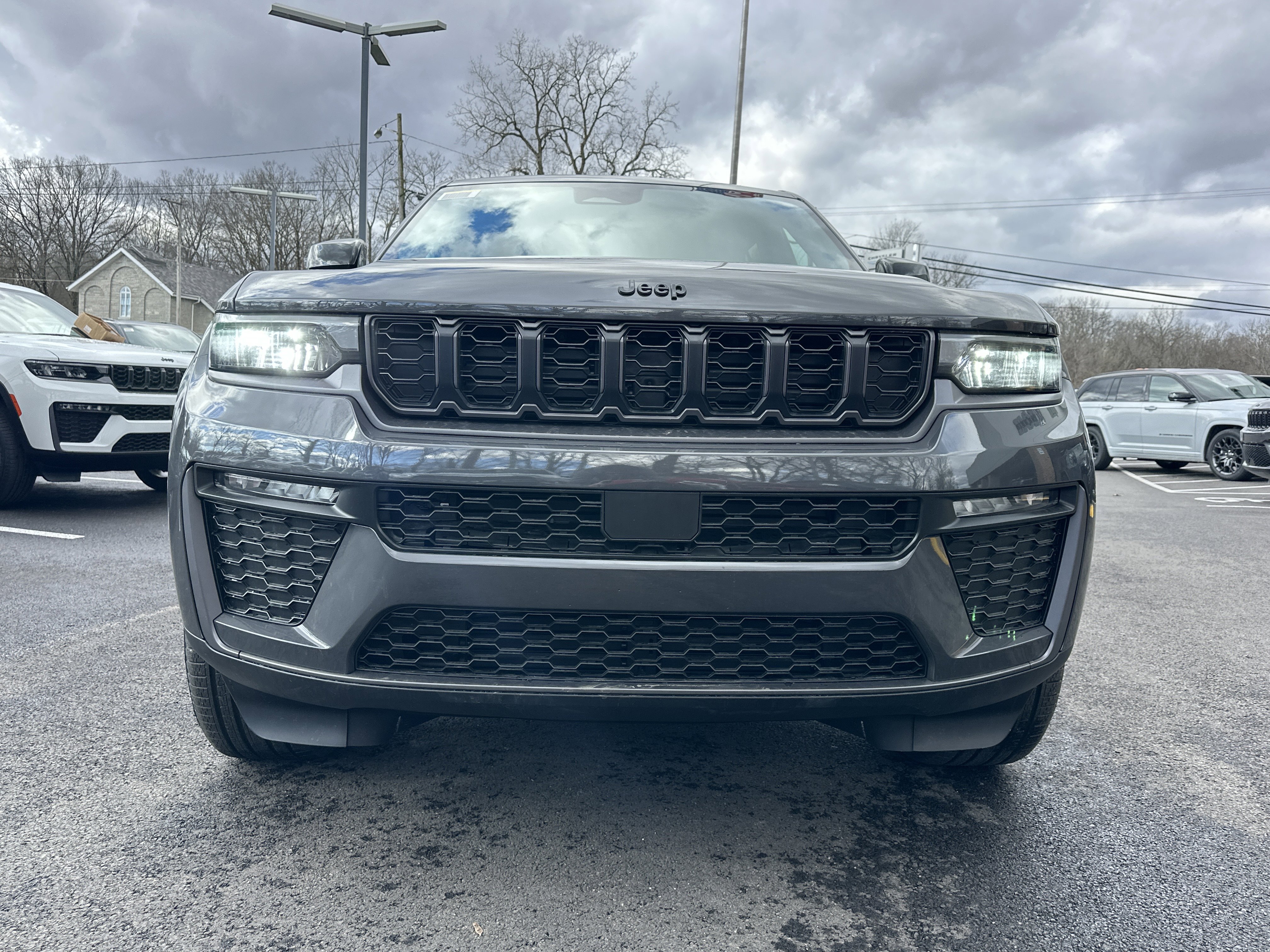 New 2026 Jeep Grand Cherokee L Limited w/ Limited Altitude Package image 21