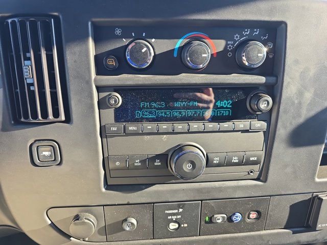 Used 2024 Chevrolet Express 2500 w/ Driver Convenience Package image 23