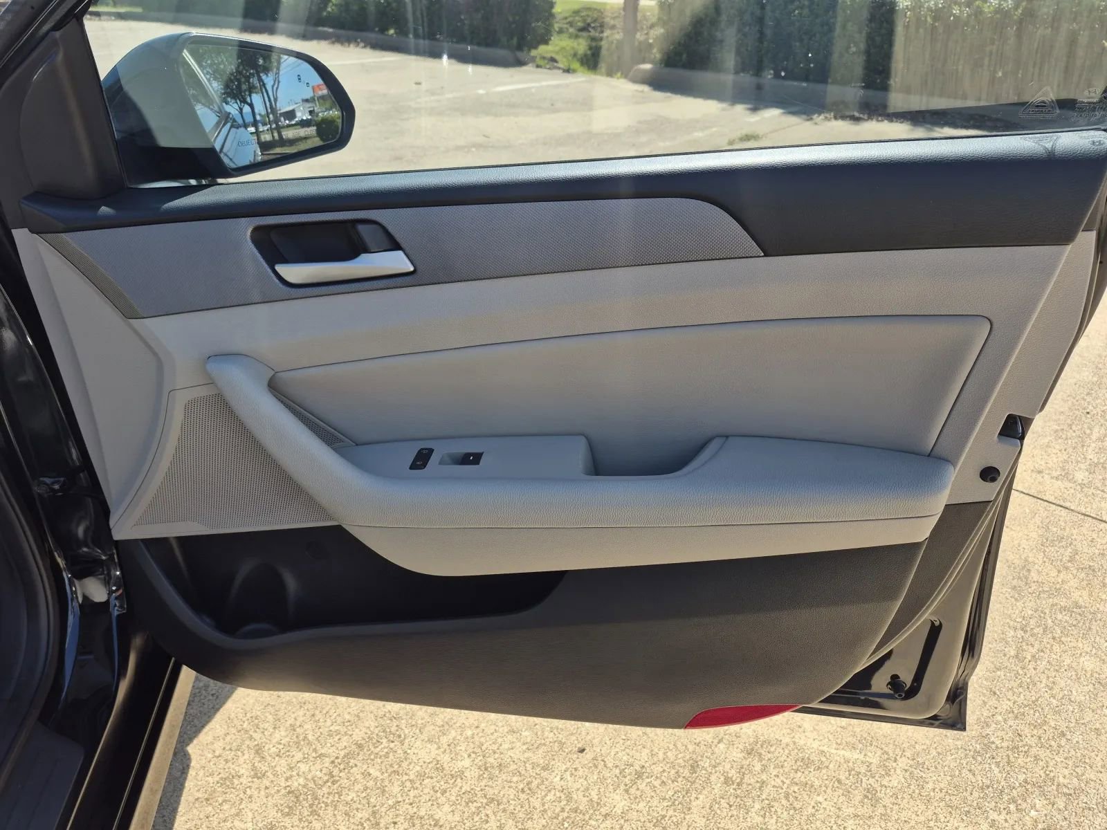 Used 2011 Toyota Prius Four FWD image 17