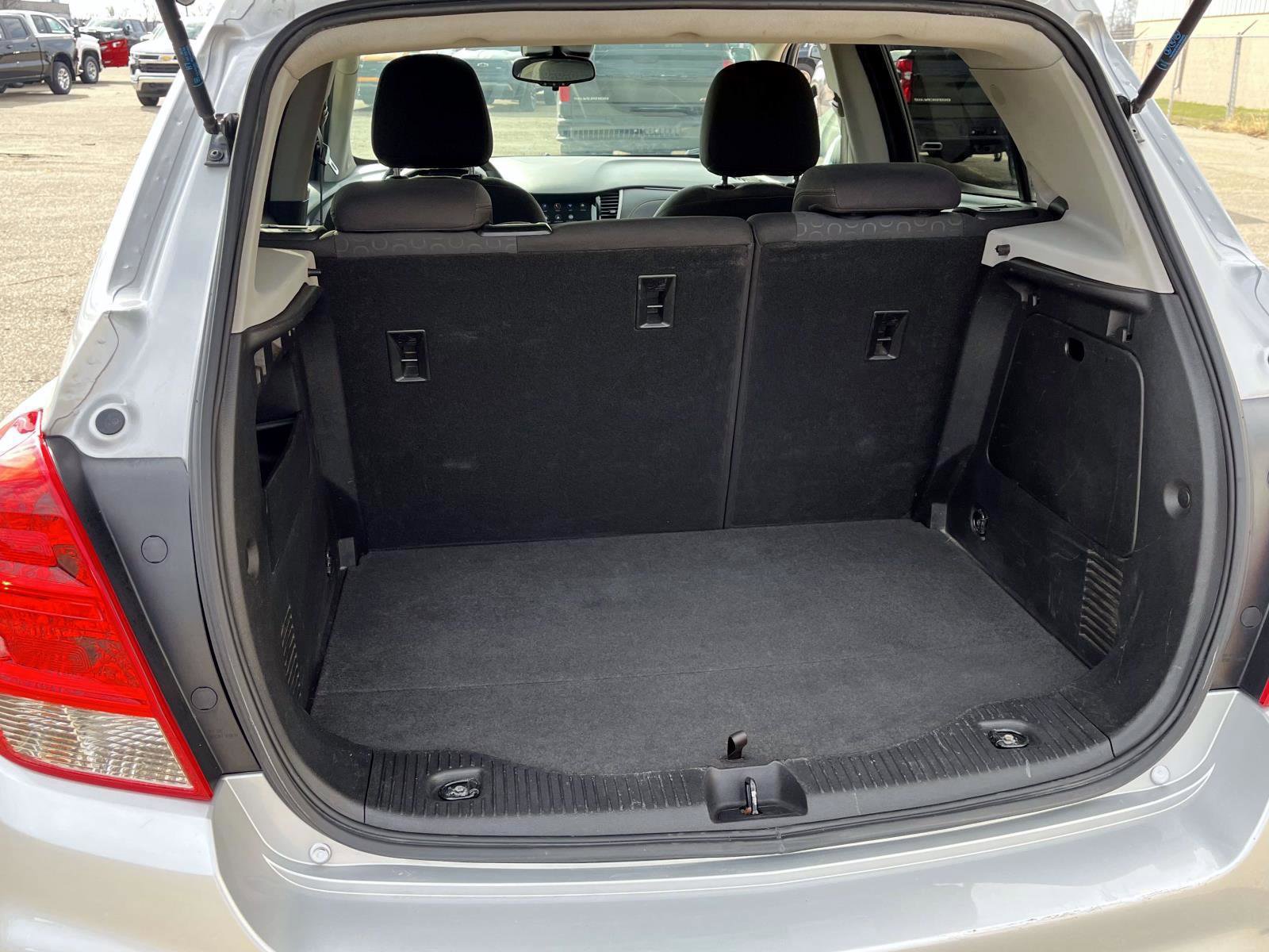 Used 2020 Chevrolet Trax LS w/ Tint and Cruise Package image 9