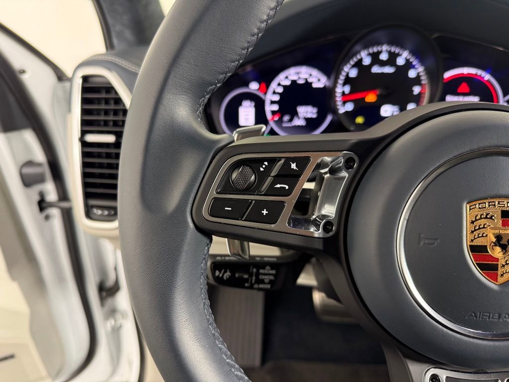 Certified 2023 Porsche Cayenne Turbo image 29