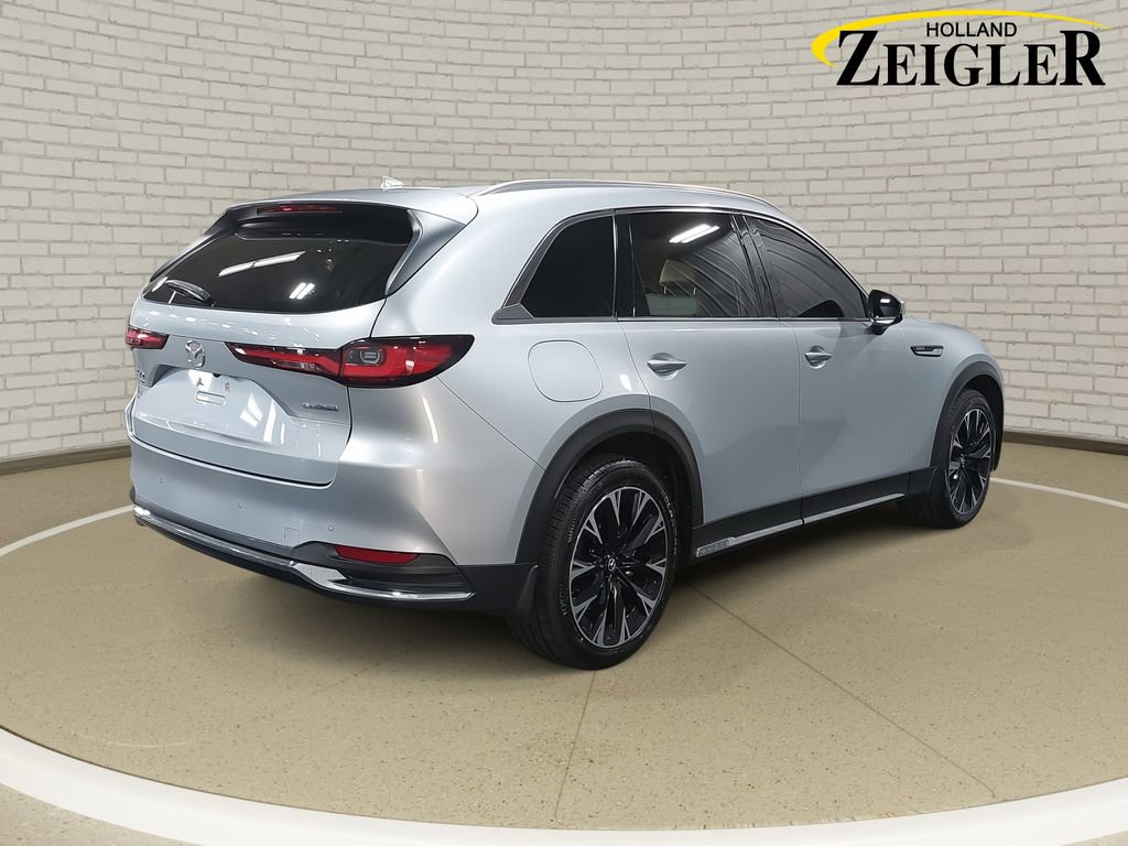 Used 2024 MAZDA CX-90 Plug-In Hybrid w/ Premium Pkg image 5