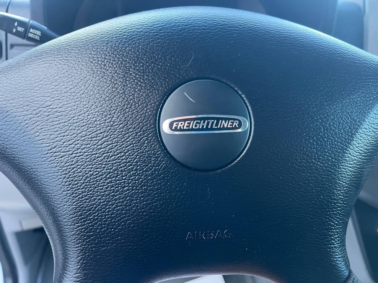 Used 2010 Freightliner Sprinter 2500 RWD image 21