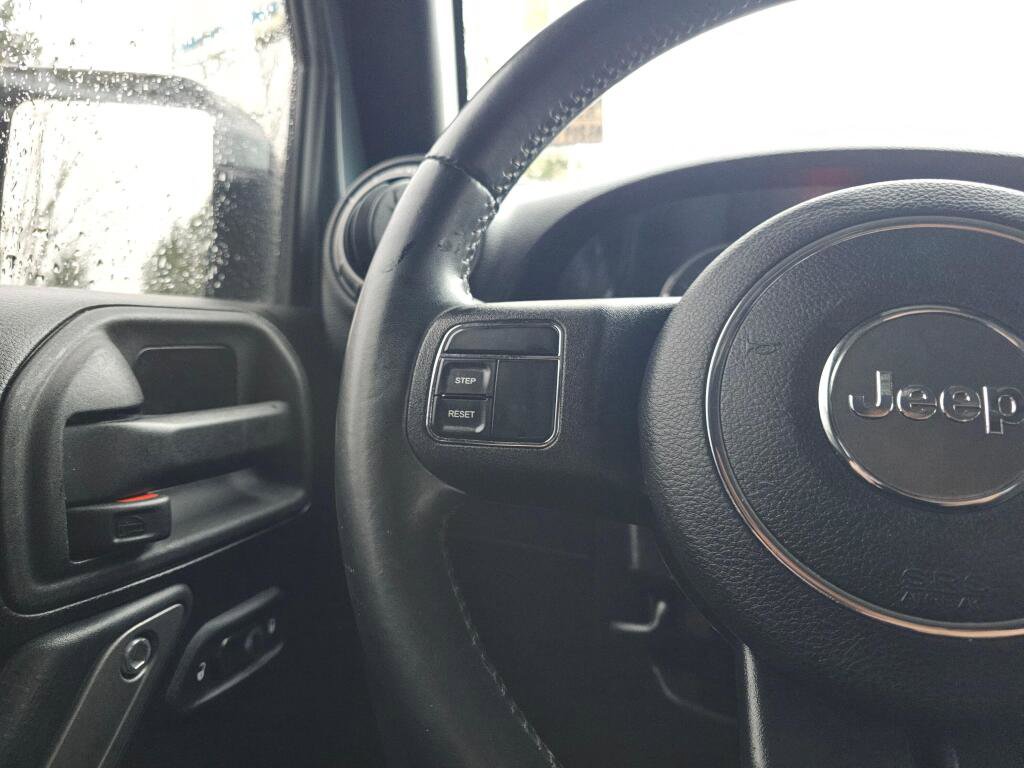 Used 2015 Jeep Wrangler Unlimited Sport w/ Quick Order Package 24S image 32