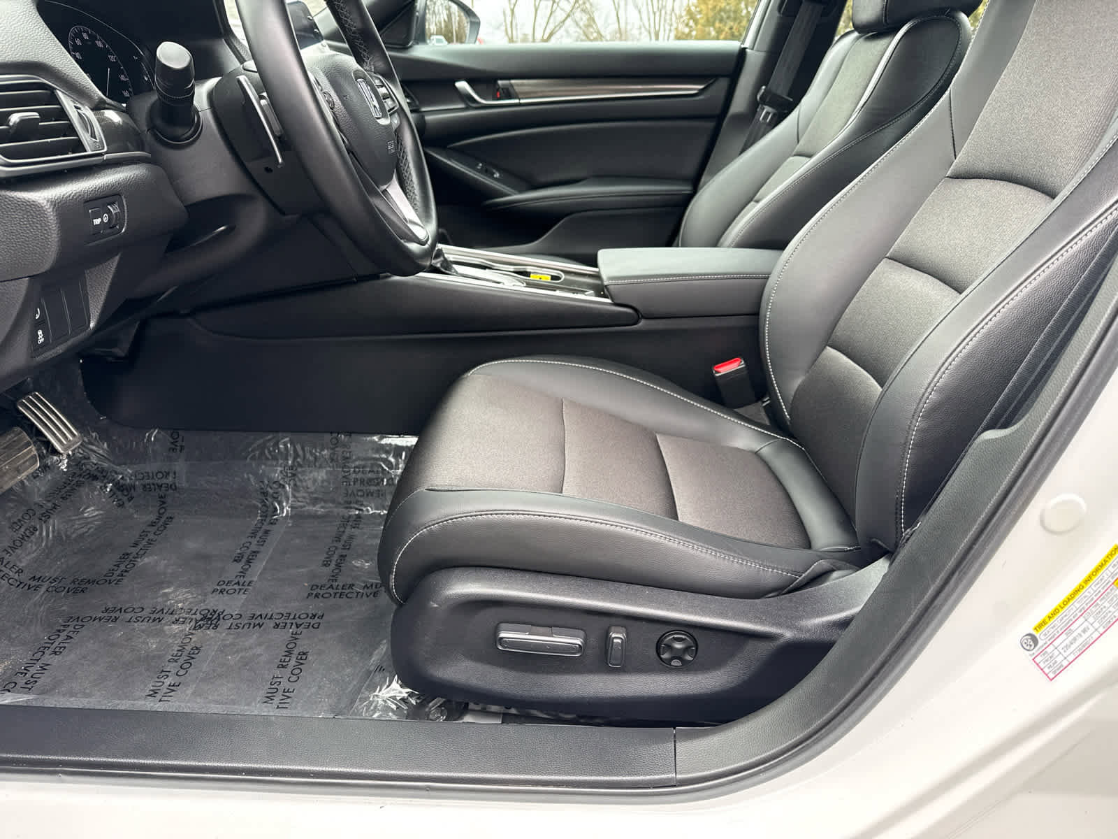 Used 2022 Honda Accord Sport image 11