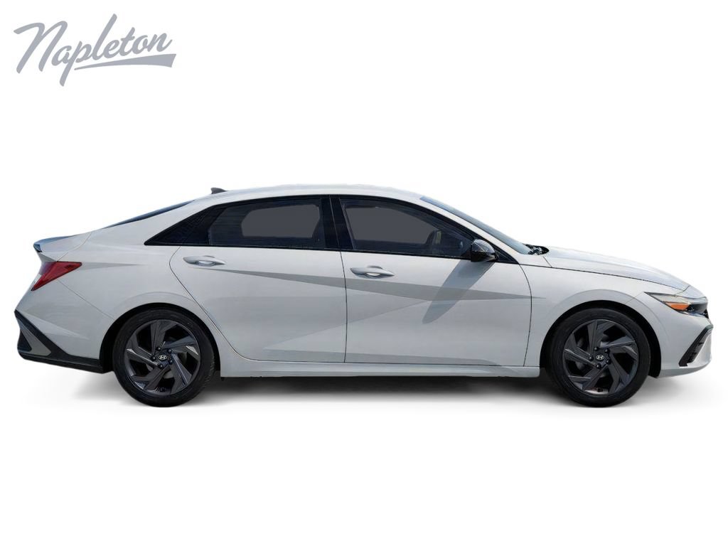 New 2026 Hyundai Elantra Sport FWD image 9