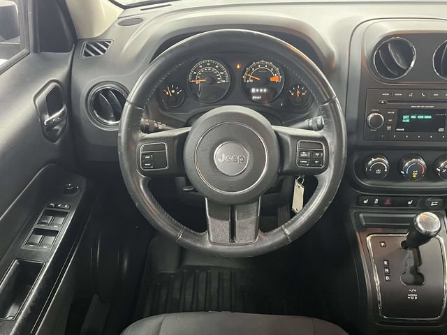 Used 2016 Jeep Patriot Latitude FWD image 19