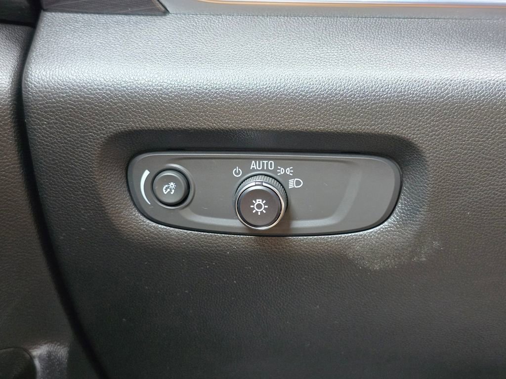 Certified 2023 Chevrolet Traverse High Country image 20