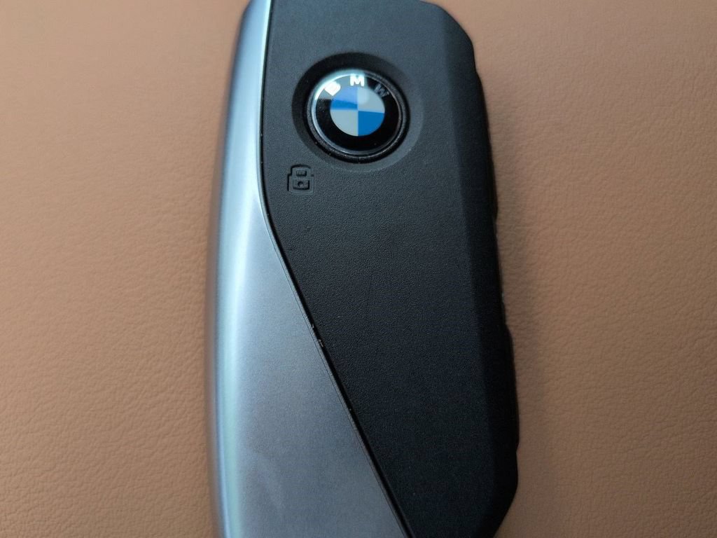 New 2026 BMW X5 xDrive40i w/ M Sport Package AWD/4WD image 30