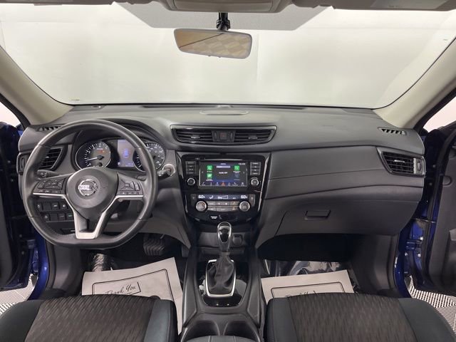 Used 2018 Nissan Rogue SV w/ Sun & Sound Touring Package image 39