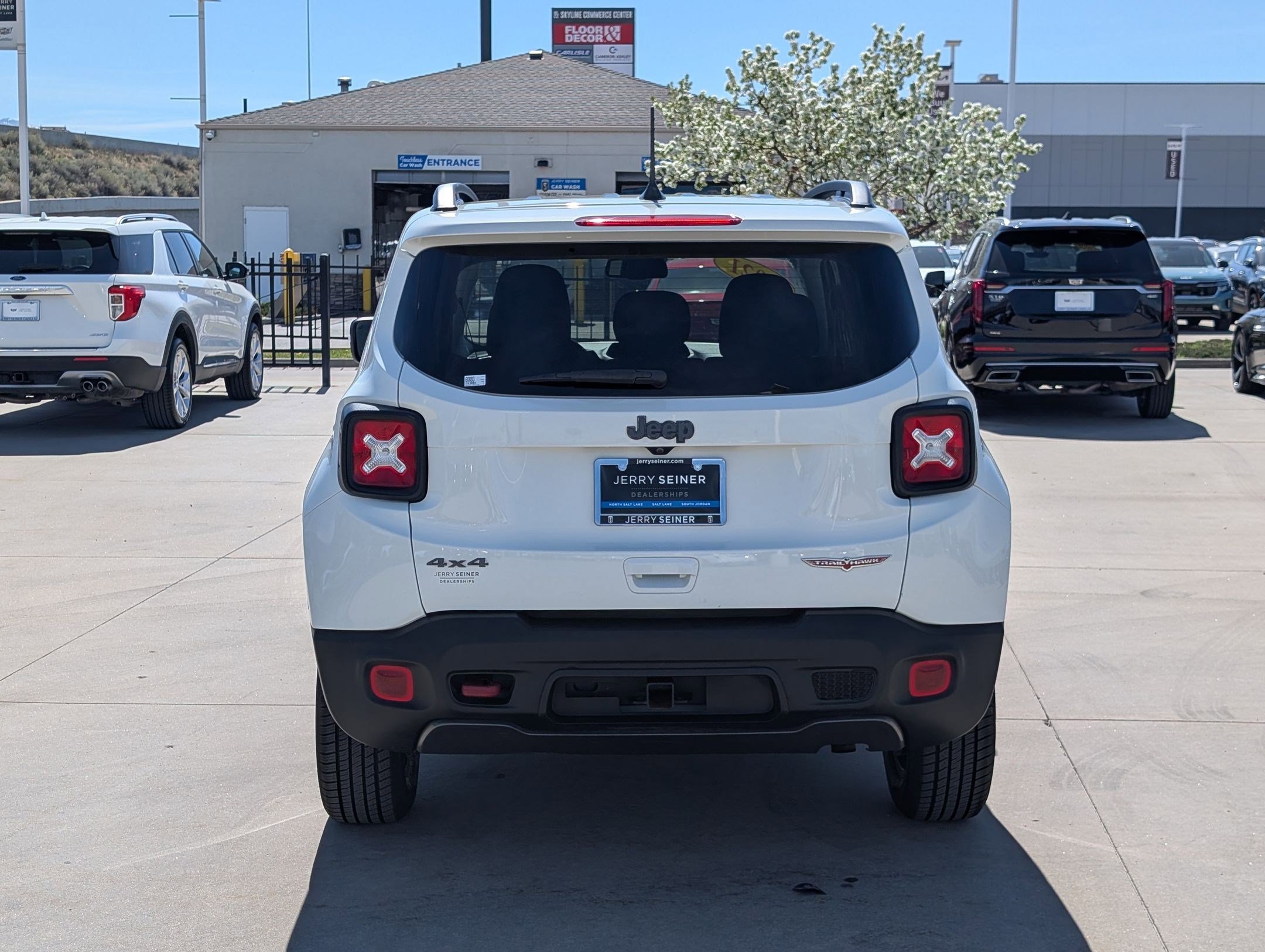 Used 2021 Jeep Renegade Trailhawk AWD/4WD image 4