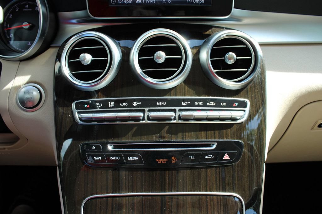 Used 2018 Mercedes-Benz GLC 300 4MATIC image 20