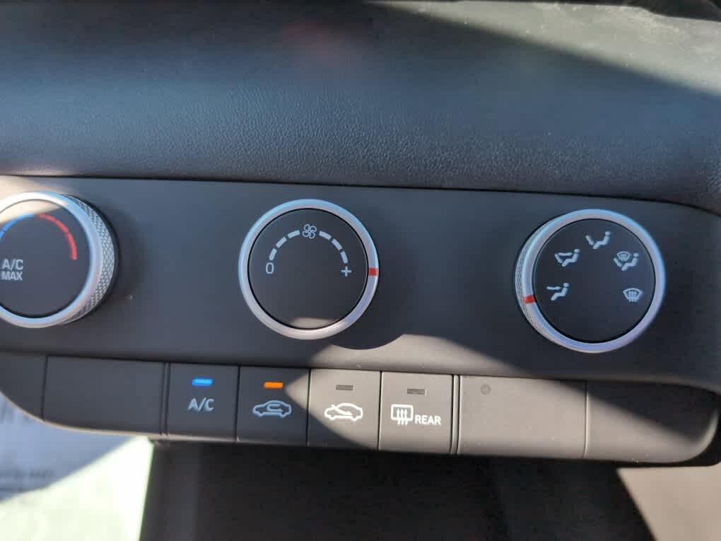 New 2026 Hyundai Elantra SE FWD image 23