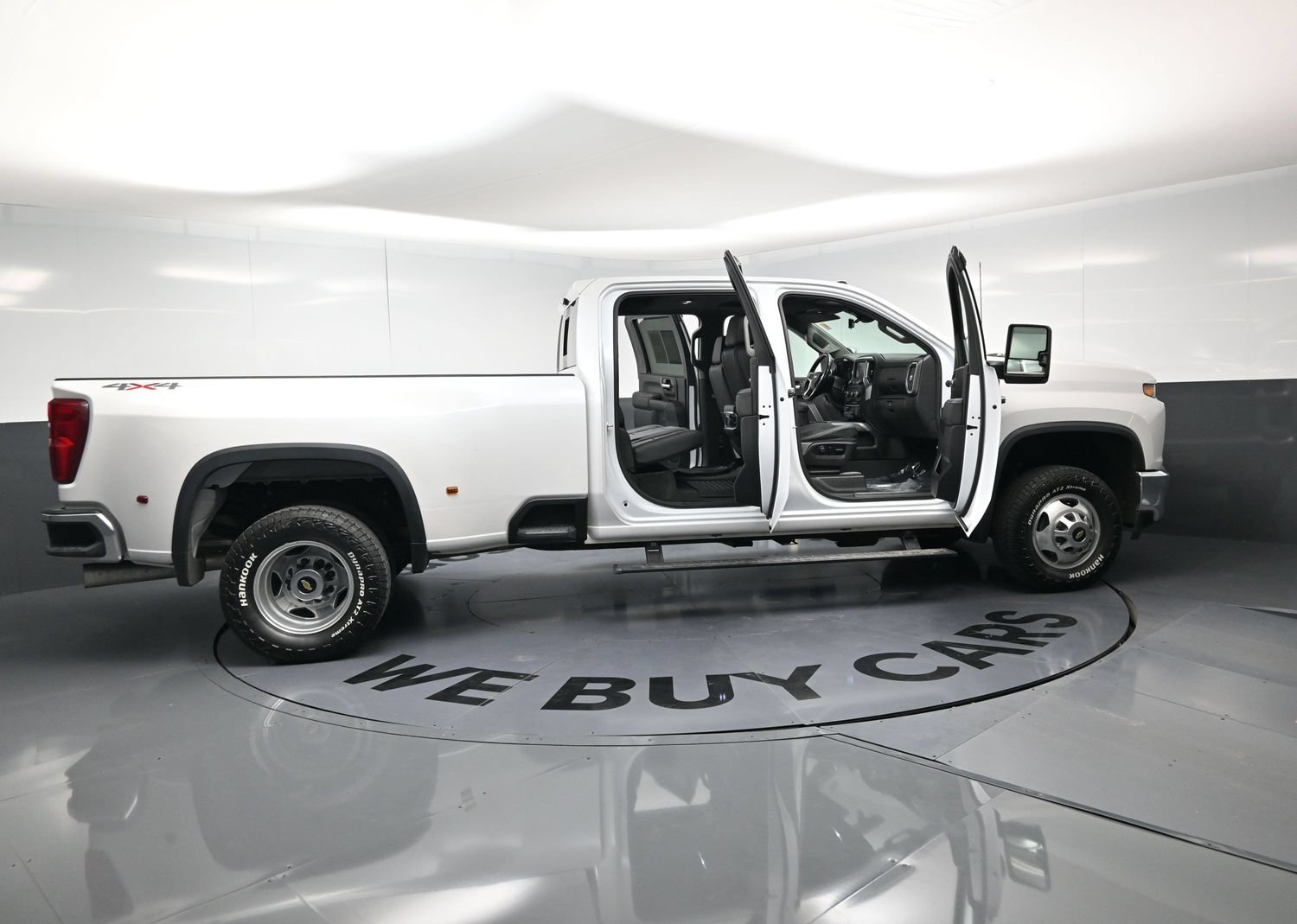 Used 2021 Chevrolet Silverado 3500 LTZ w/ LTZ Convenience Package AWD/4WD image 23