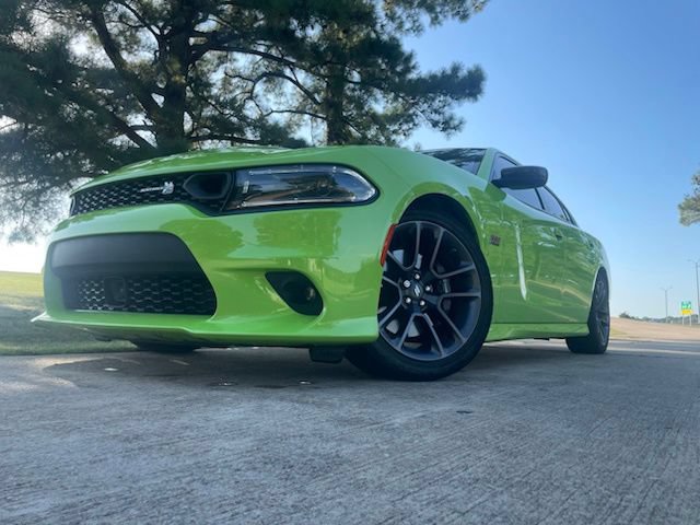 Used 2023 Dodge Charger Scat Pack w/ Navigation & Travel Group RWD image 4