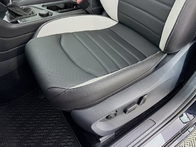 New 2026 Volkswagen Taos SEL AWD/4WD image 19