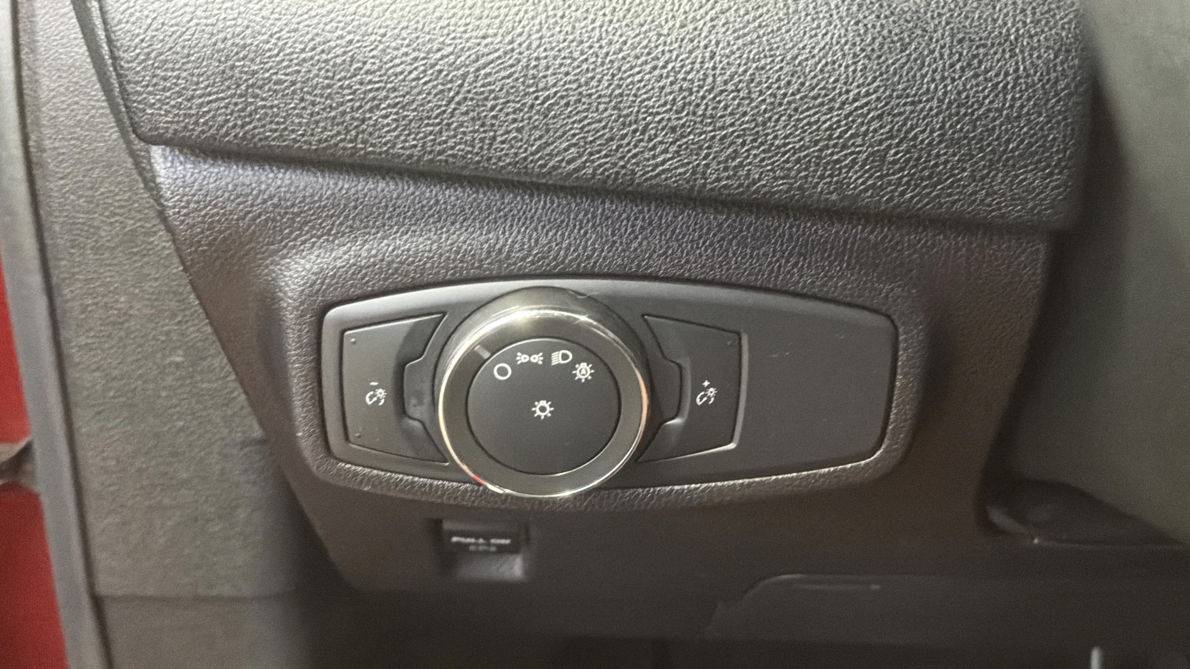 Used 2016 Lincoln MKC Premiere FWD image 16