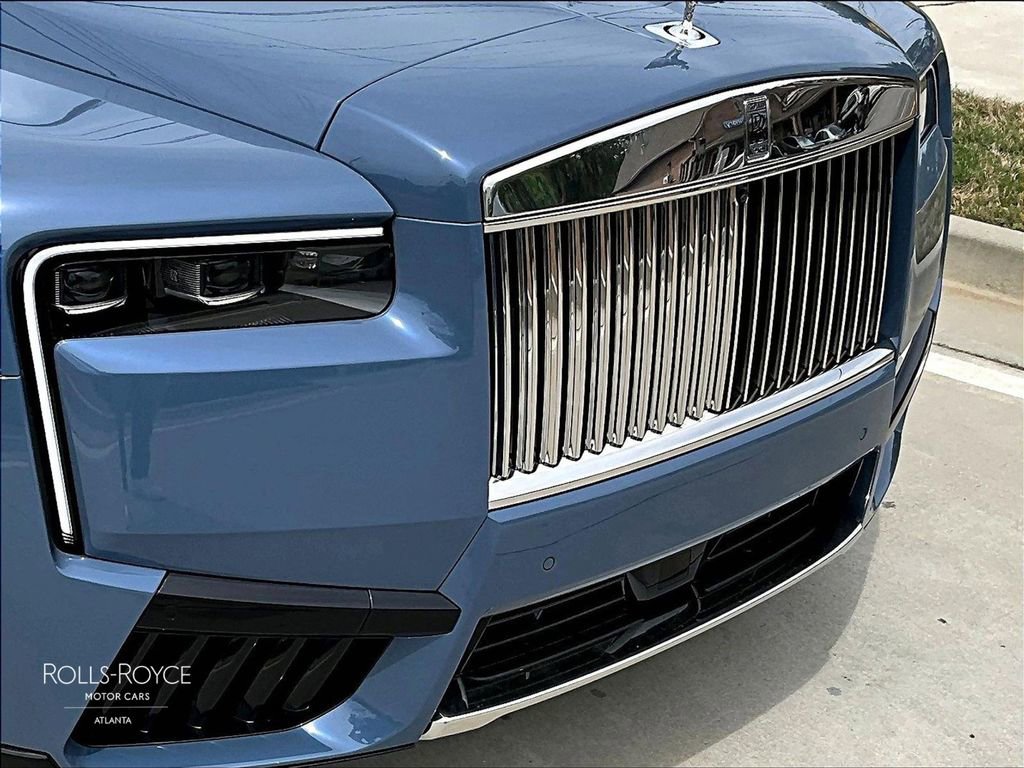 Certified 2026 Rolls-Royce Cullinan image 27