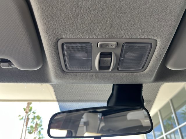 Used 2025 Hyundai Venue SEL image 21