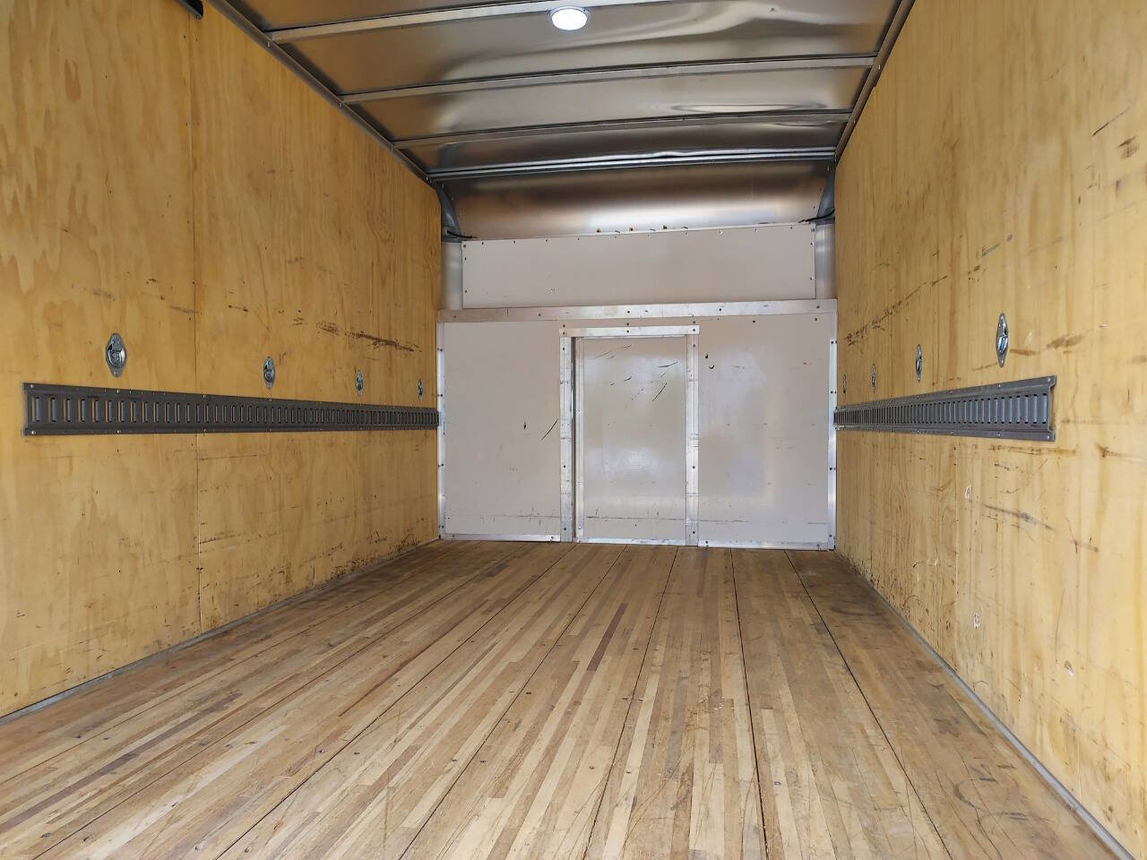 Used 2022 Ford E-450 and Econoline 450 Super Duty w/ Power Windows & Locks Group RWD image 13