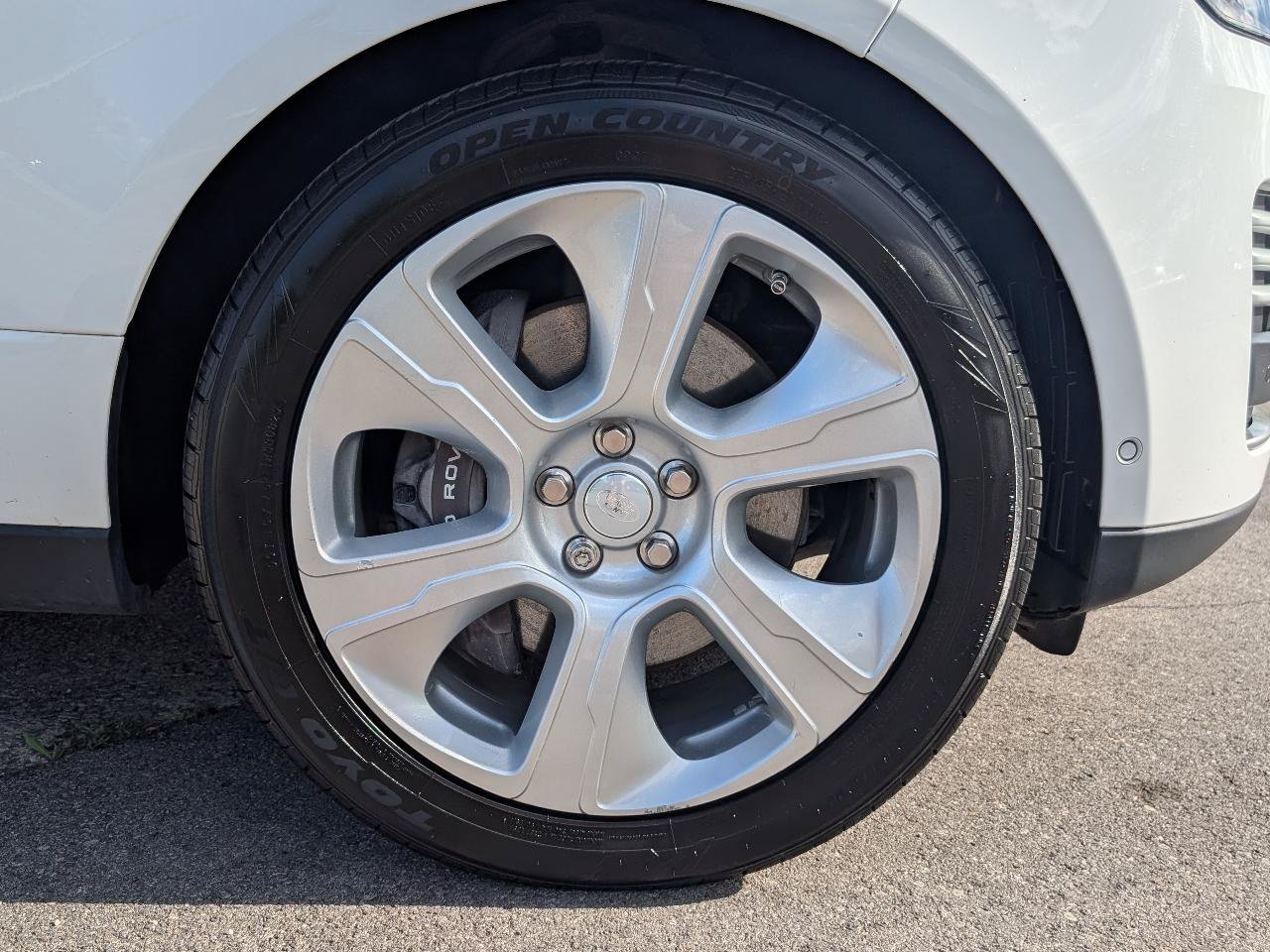 Used 2019 Land Rover Range Rover Supercharged AWD/4WD image 25