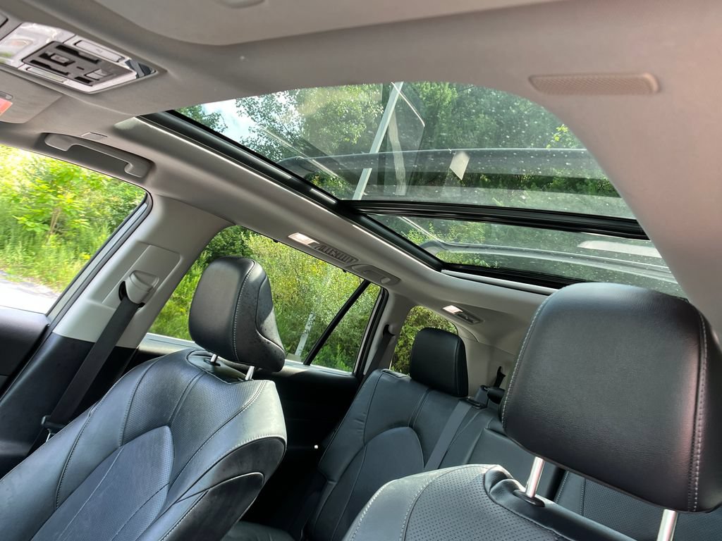 Used 2025 Toyota Grand Highlander AWD image 22