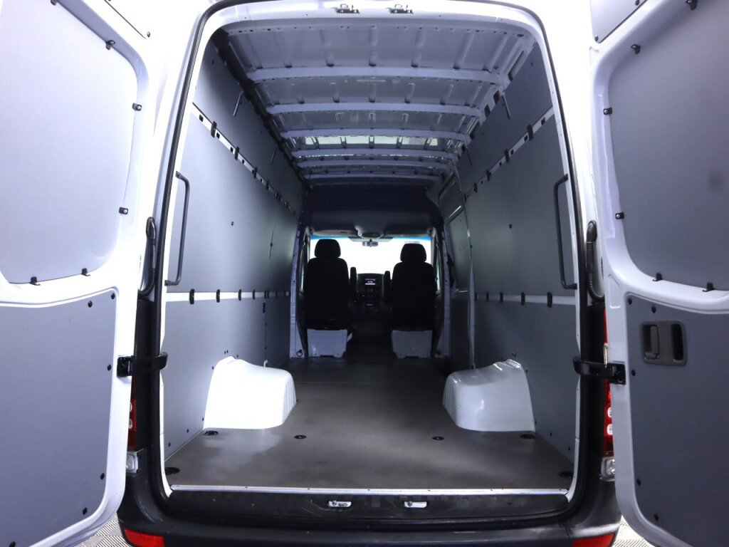 Used 2018 Mercedes-Benz Sprinter 3500 image 30