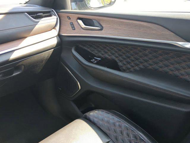 Certified 2022 Jeep Grand Cherokee Summit w/ Adv Protech Group IV image 20