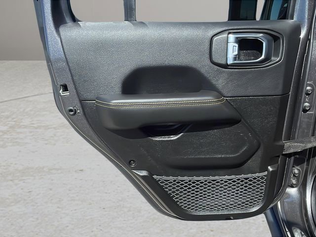 Used 2025 Jeep Gladiator Sport AWD/4WD image 17