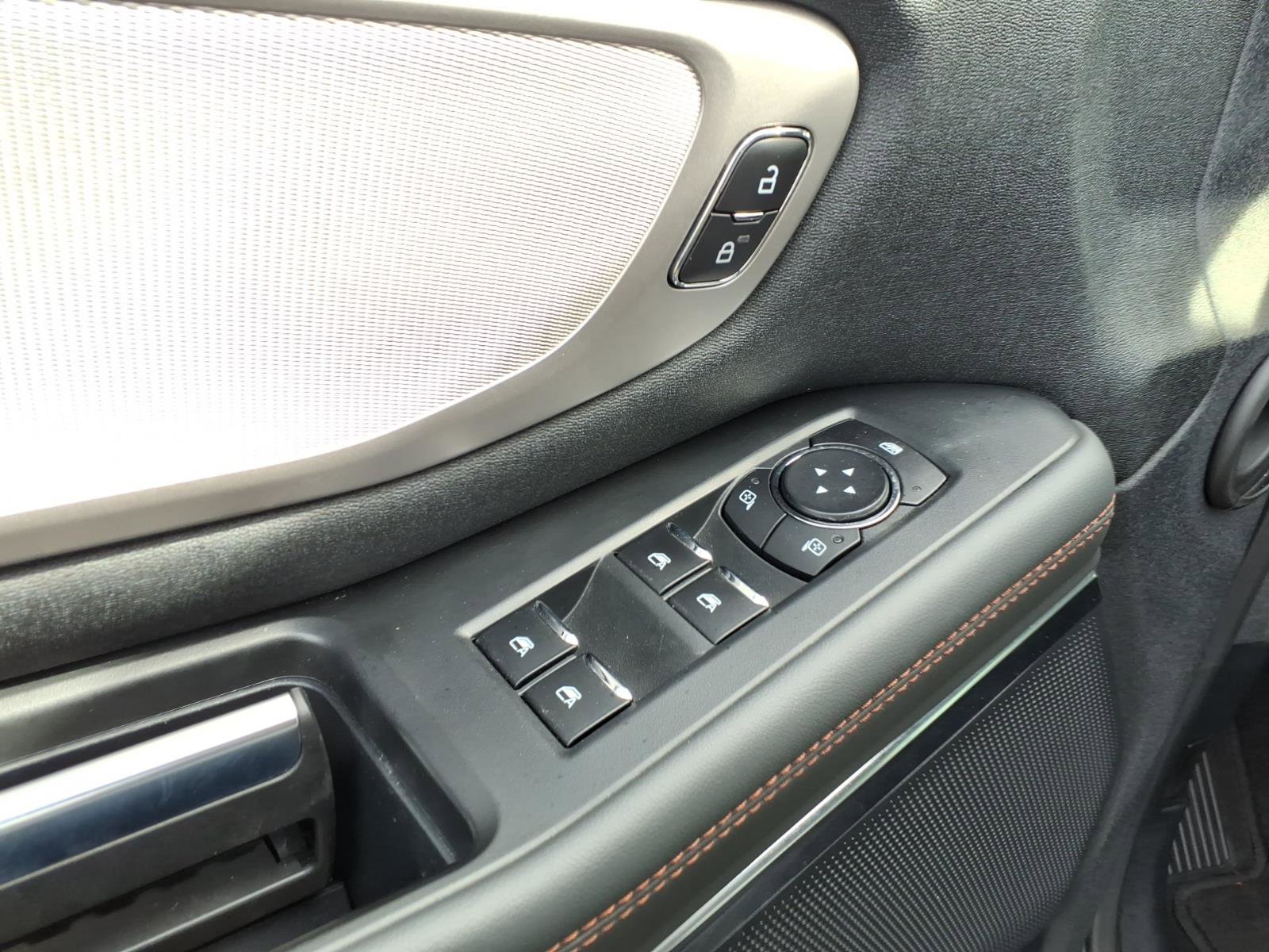 Used 2025 Ford Expedition Active image 11