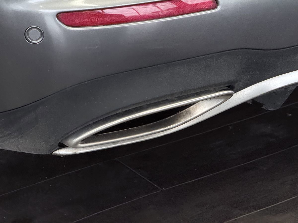 Used 2018 Mercedes-Benz E 400 4MATIC Wagon image 19