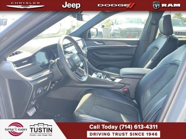 New 2027 Jeep Grand Cherokee Altitude AWD/4WD image 57
