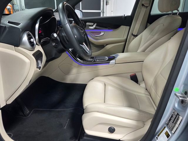 Used 2021 Mercedes-Benz GLC 300 4MATIC image 5