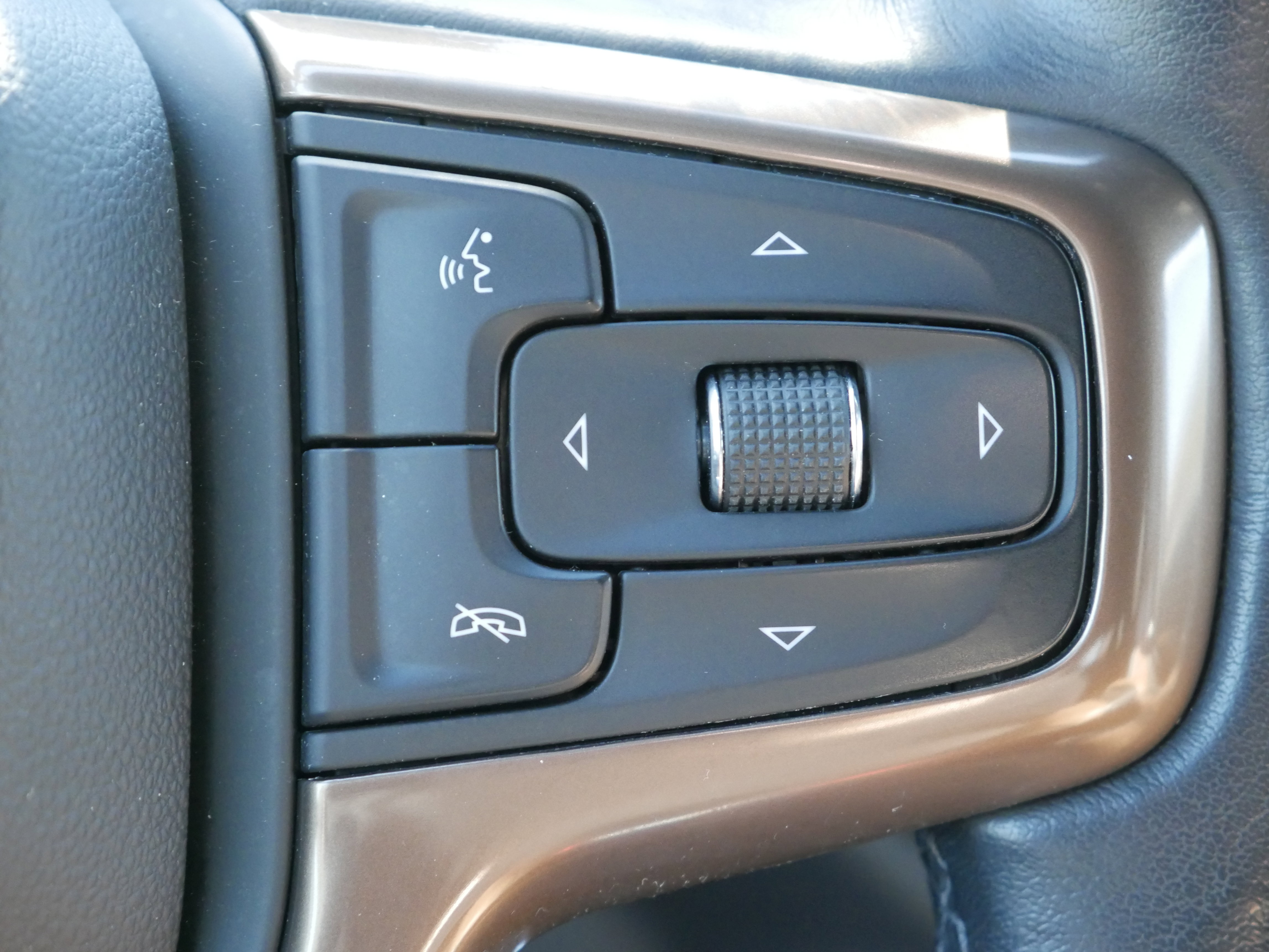 Certified 2021 Chevrolet Silverado 1500 High Country AWD/4WD image 26