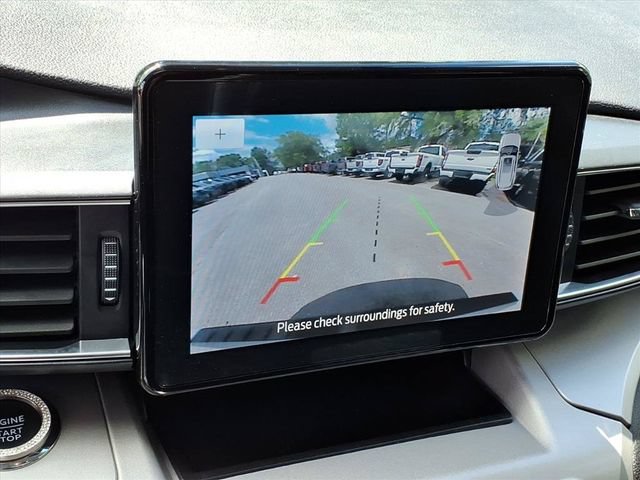 Used 2023 Ford Explorer XLT w/ Equipment Group 202A AWD/4WD image 26