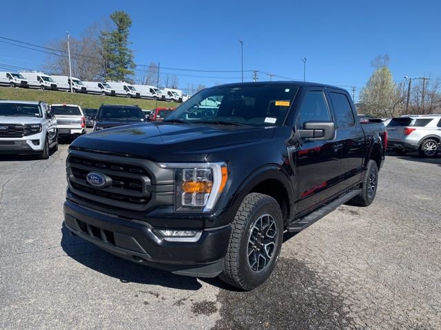 Certified 2022 Ford F150 XLT w/ Equipment Group 302A High image 4