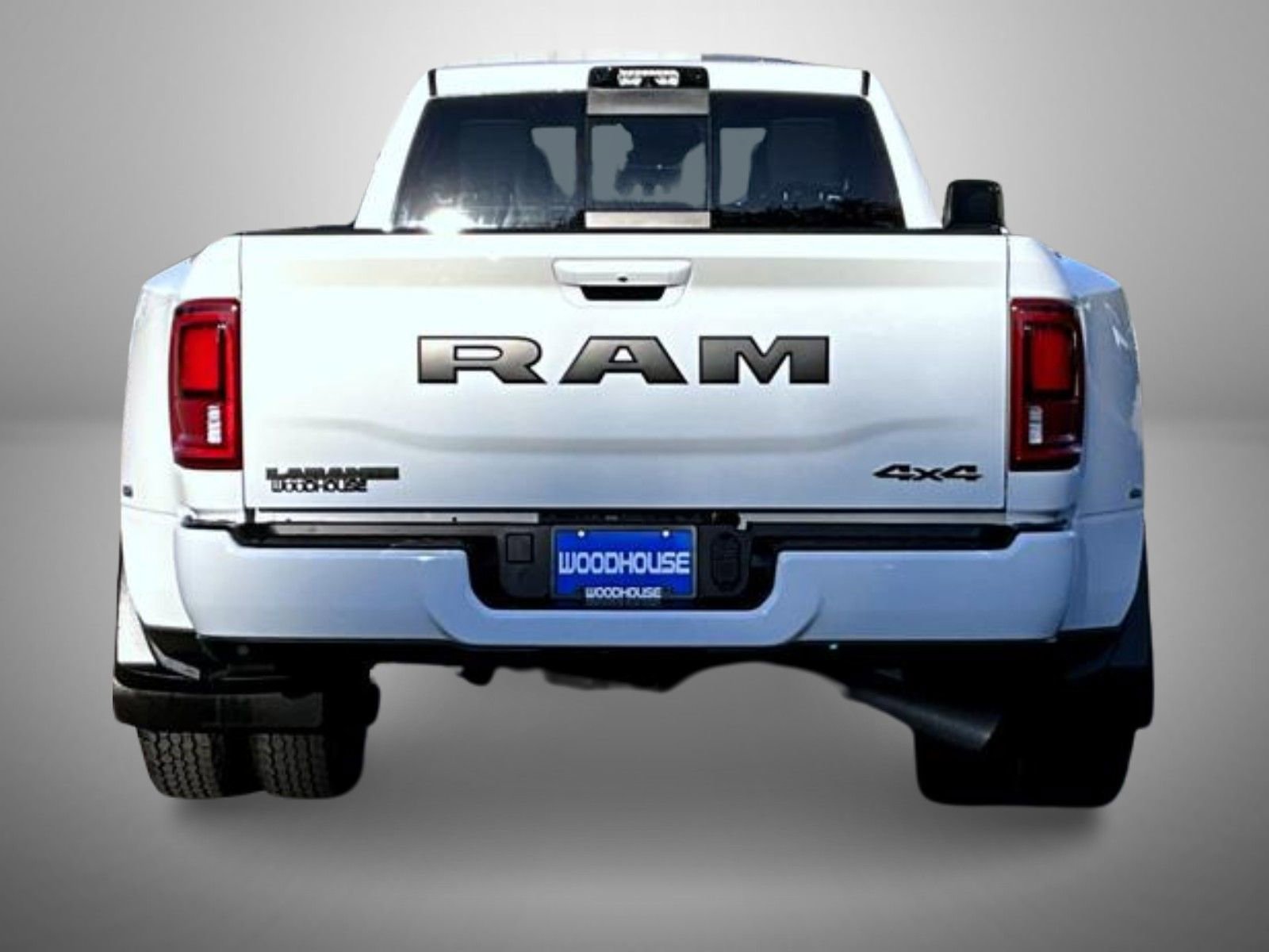 Used 2025 RAM 3500 Laramie AWD/4WD image 6