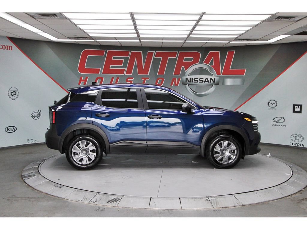 Used 2026 Nissan Kicks S w/ Charging Package FWD image 5