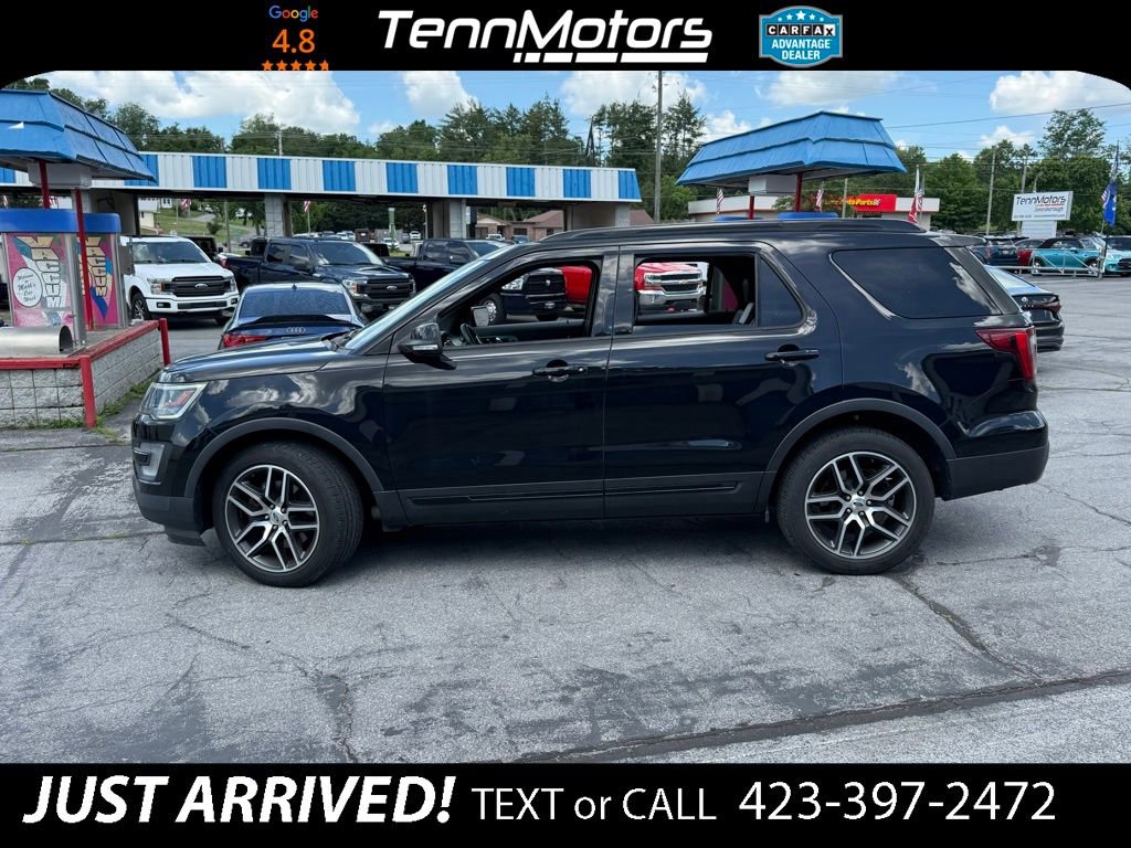 Used 2017 Ford Explorer Sport w/ Equipment Group 401A AWD/4WD image 8