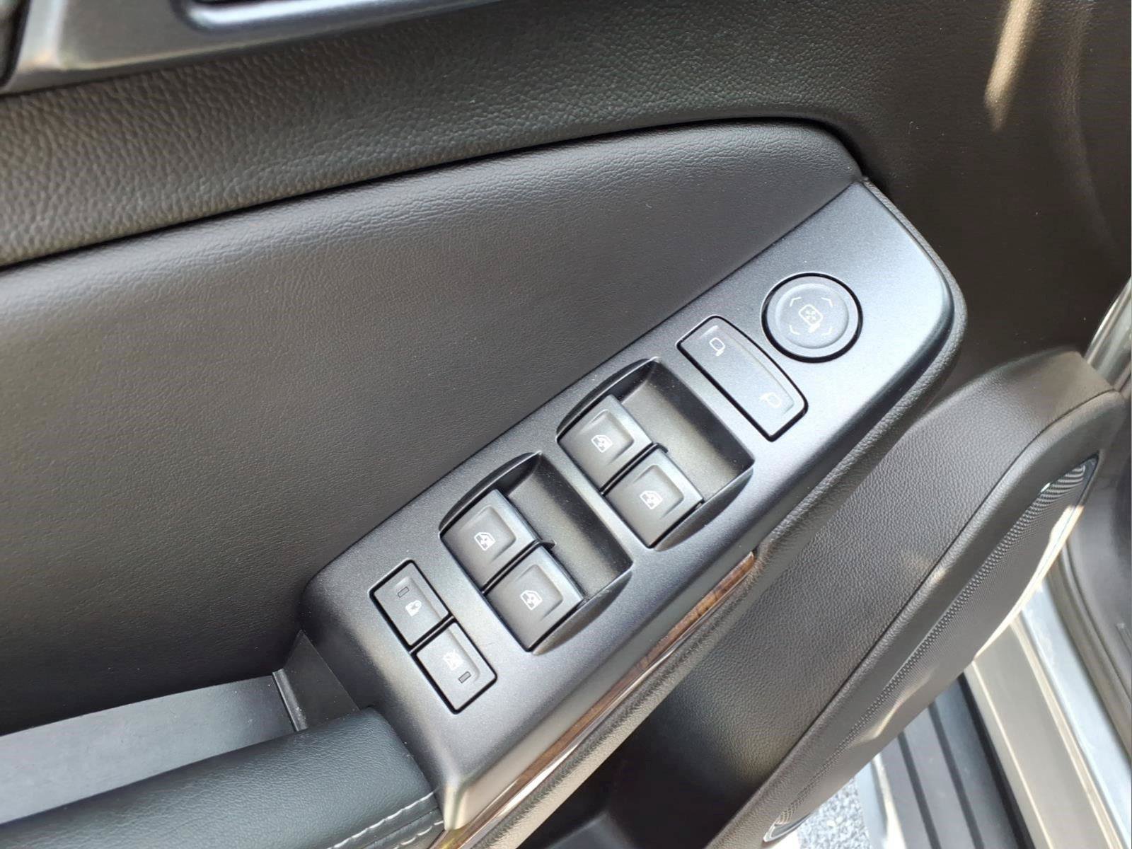 Used 2019 Chevrolet Tahoe LS AWD/4WD image 21