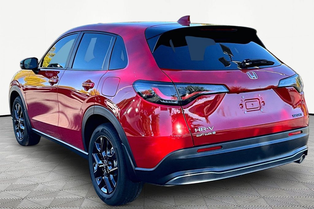 Used 2025 Honda HR-V Sport image 5