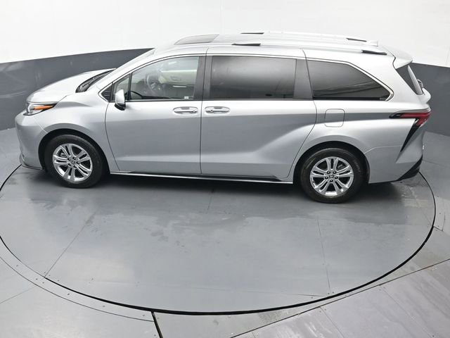 Certified 2023 Toyota Sienna Platinum image 46