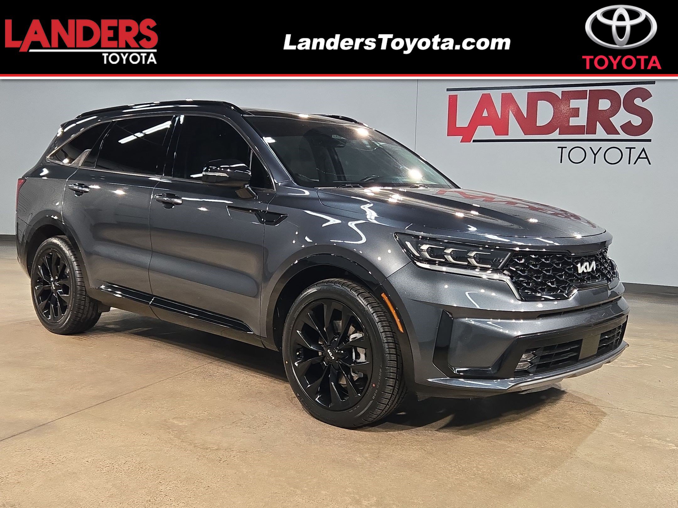 Used 2023 Kia Sorento SX