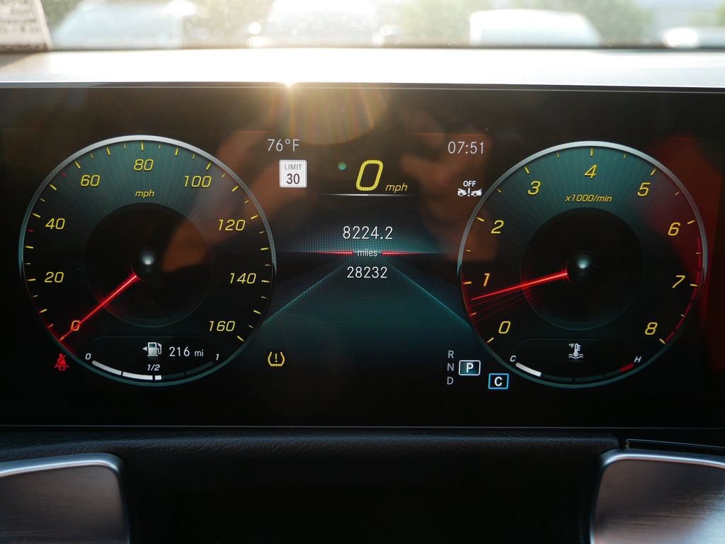 Used 2023 Mercedes-Benz GLB 250 4MATIC image 29