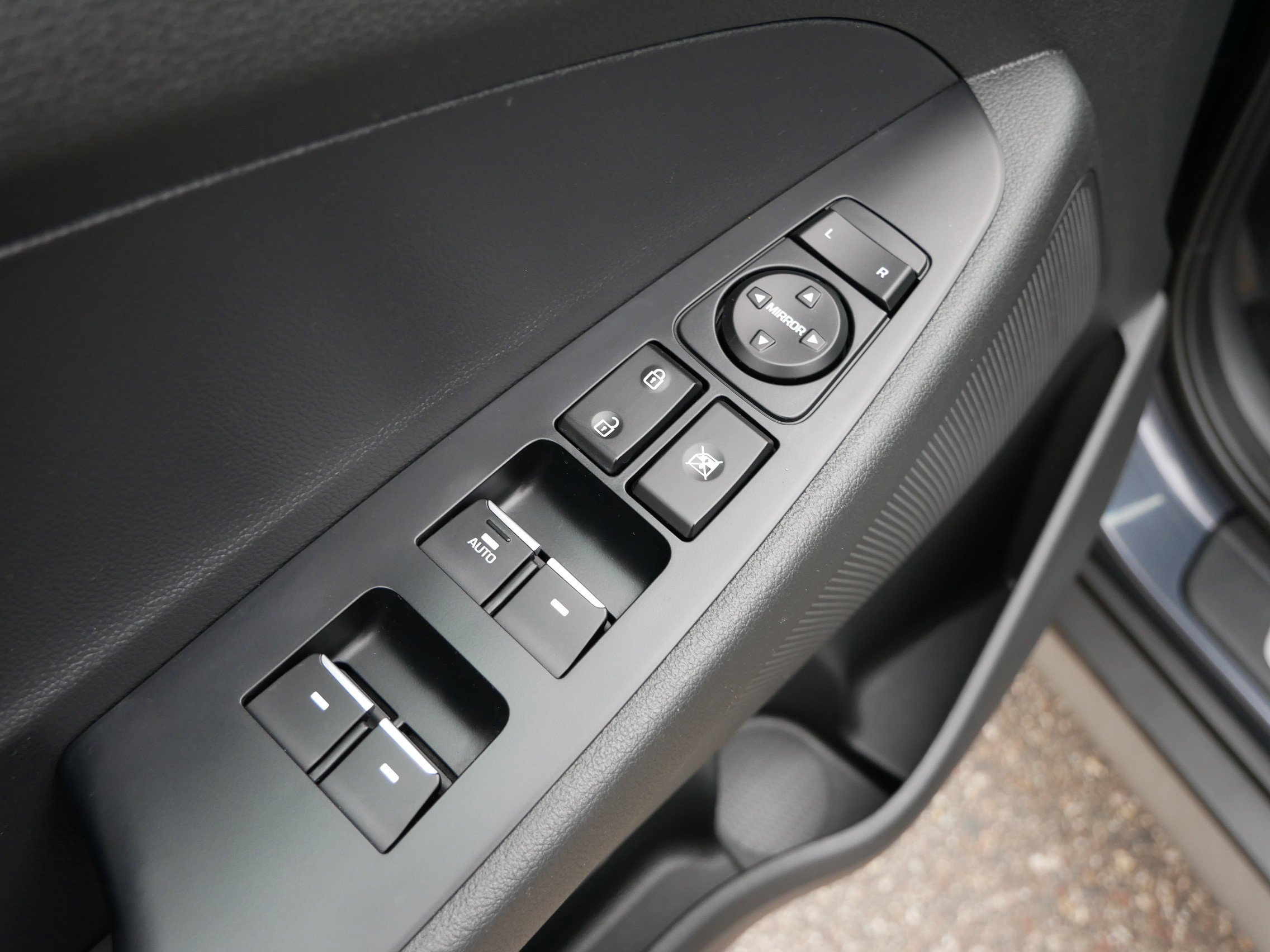 Used 2021 Hyundai Tucson Ultimate w/ Cargo Package image 16