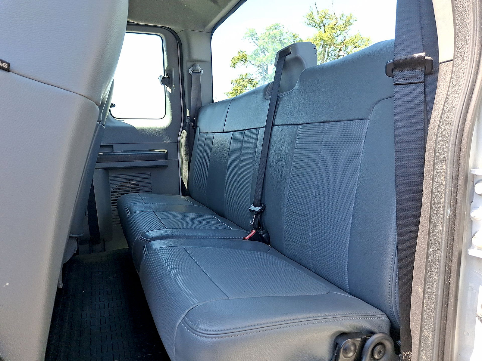 Used 2012 Ford F250 XL w/ FX4 Off Road Pkg AWD/4WD image 18