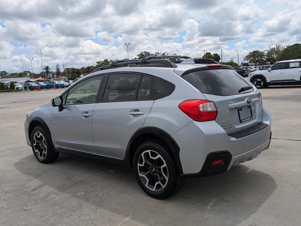 Used 2017 Subaru Crosstrek 2.0i Limited AWD/4WD image 6
