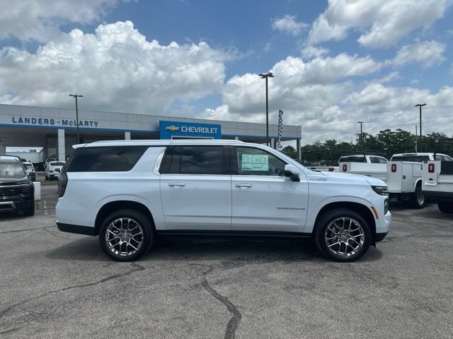 New 2026 Chevrolet Suburban High Country AWD/4WD image 2