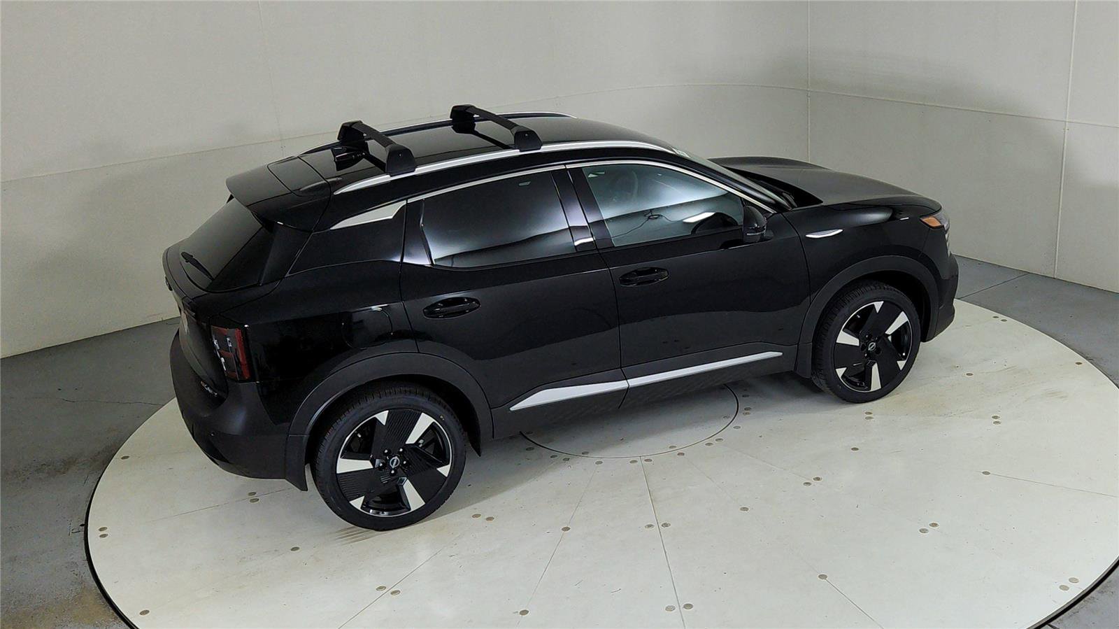 New 2026 Nissan Kicks SR w/ Cold Weather Package image 42